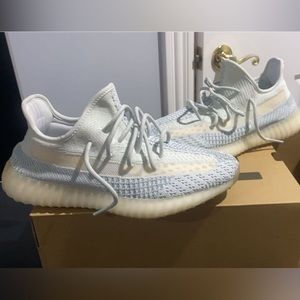 Yeezy 350 Boost V2 Cloud White Size 9